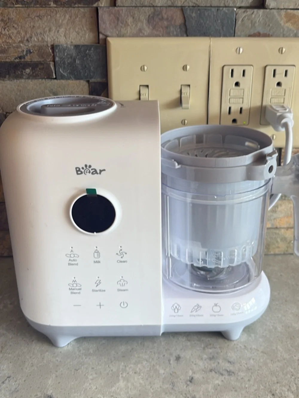 White Baby Food Maker with Steaming and Blending